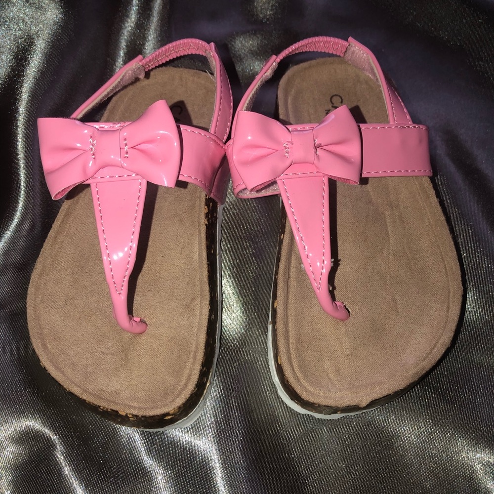 Pink sandals 🎀